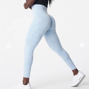 NVGTN Ice Blue Camo Leggings